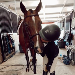 Meet your Posher, Laurin